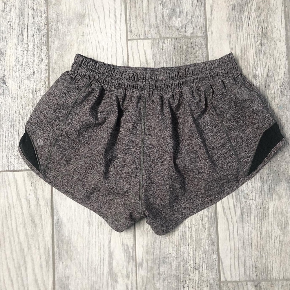 LULULEMON Hotty Hot Shorts 2.5”